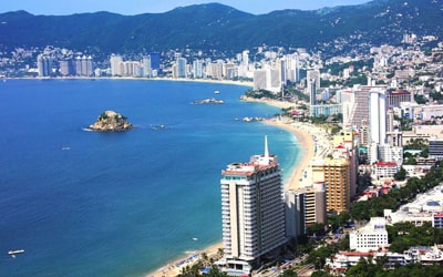 DETECTIVES EN ACAPULCO